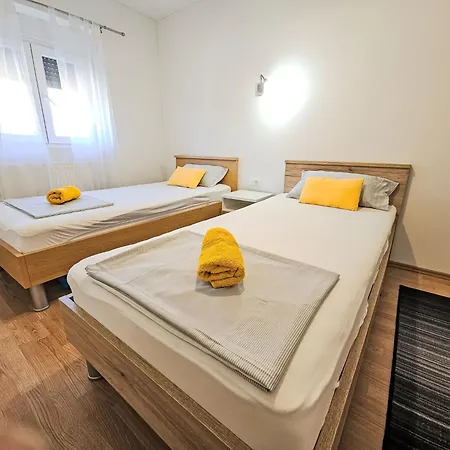Paz By Interhome *
